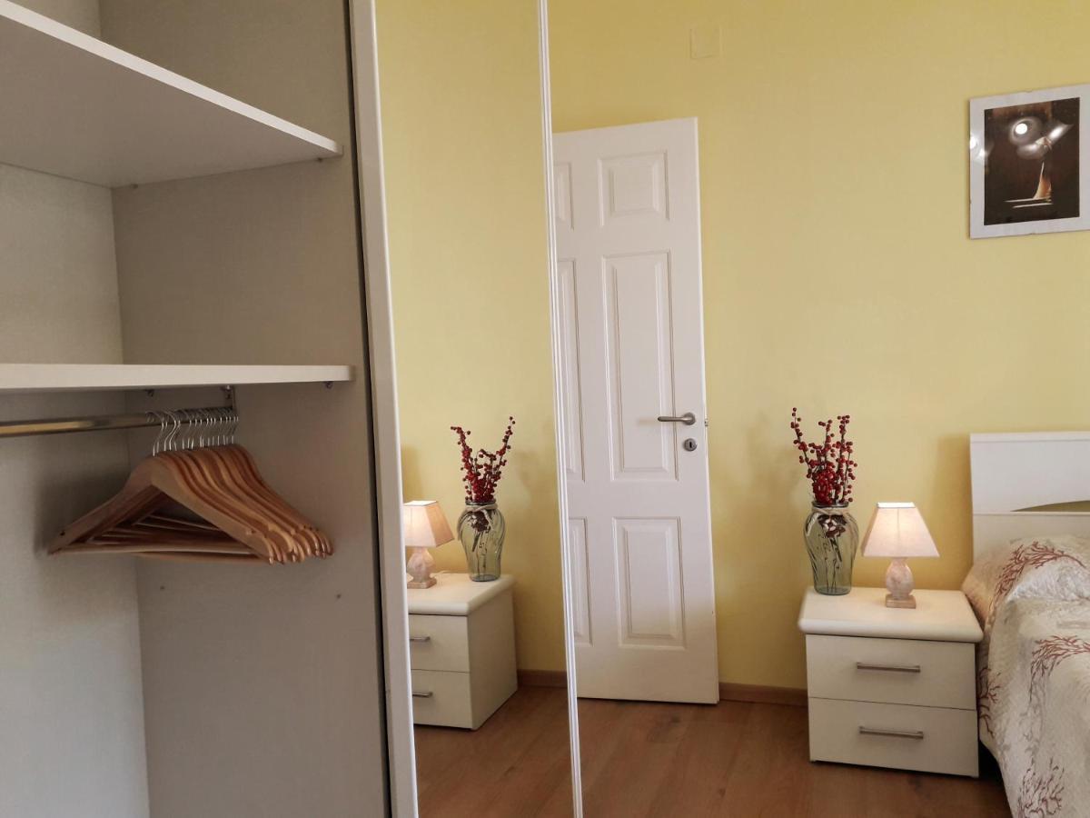 Raffaello Beach Apartment - 50 M From The Sea - Wifi Савона Екстериор снимка